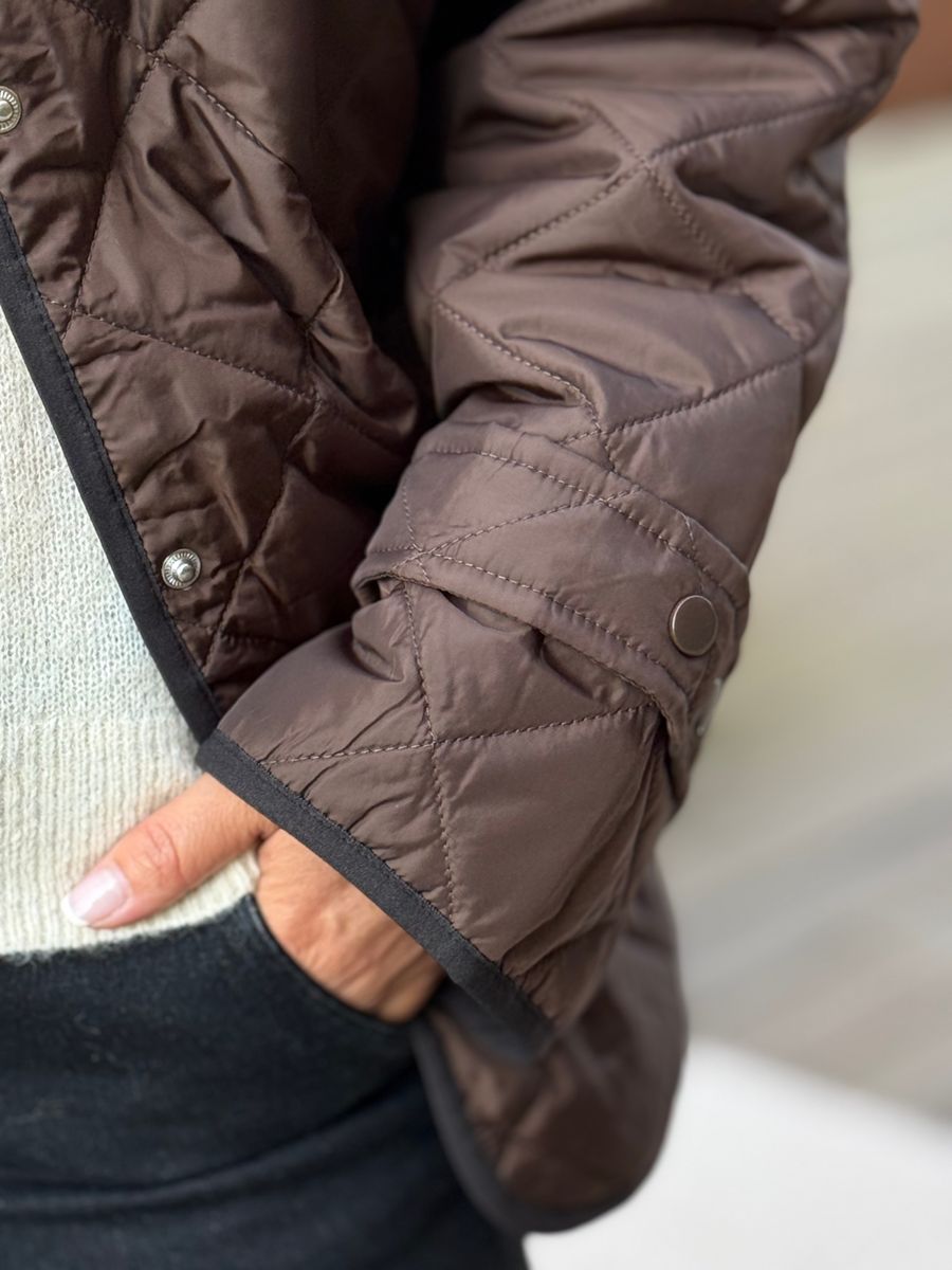 EMILY QUILTET JAKKE - BRUN