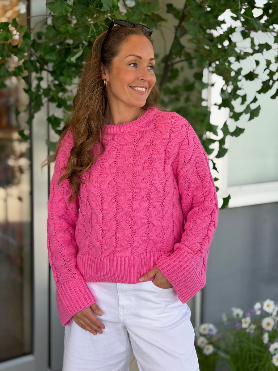 SVEA THEA CABEL KNIT - CERISE
