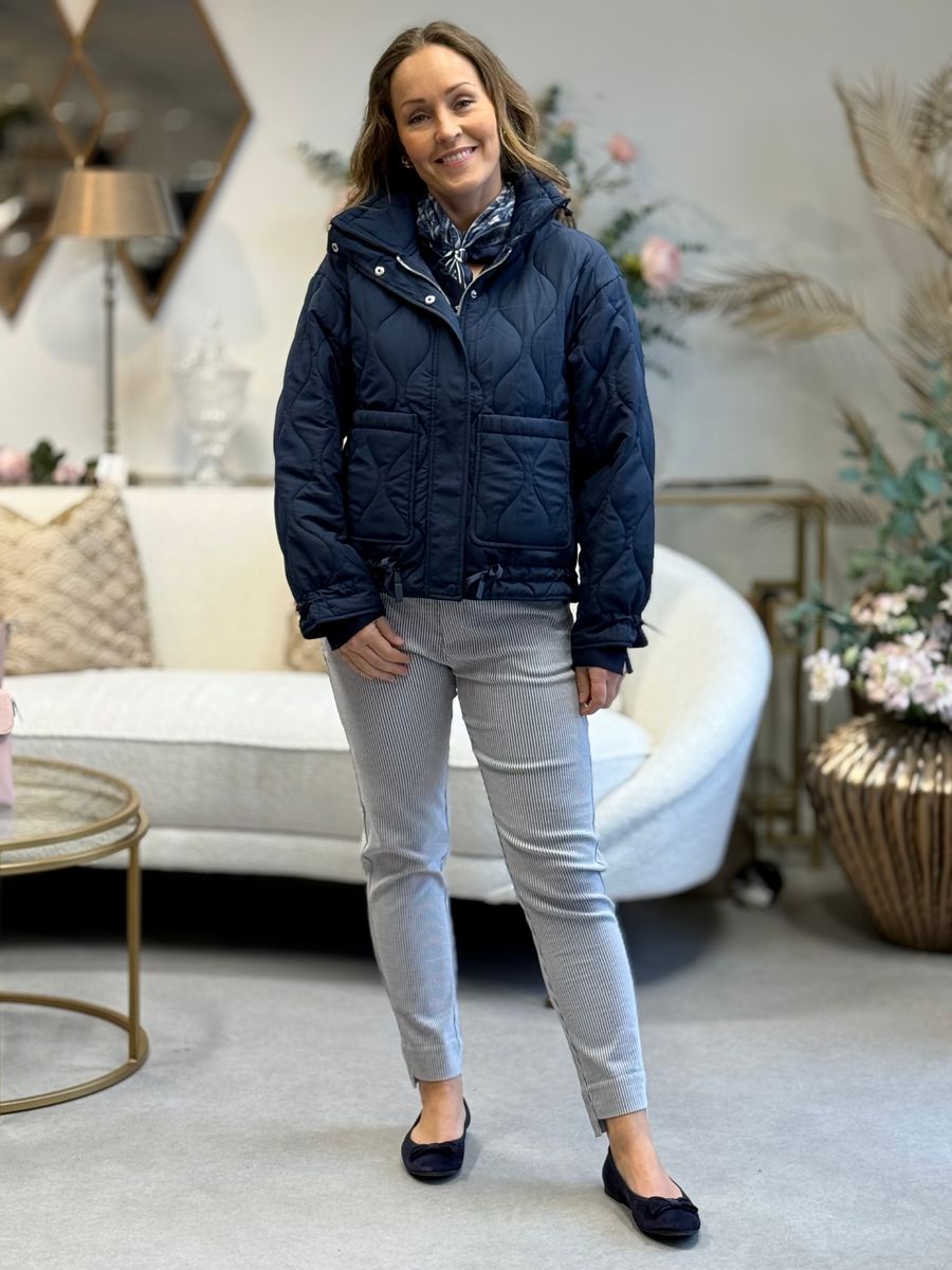 BLOB QUILTET JAKKE - NAVY