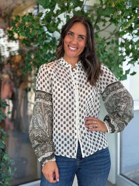 Hovedbilde LYRIDA BLUSE FLOWER - CREAM/OLIVEN