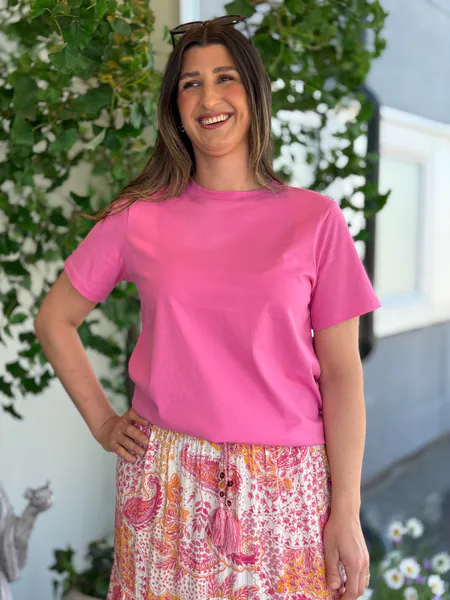 Hovedbilde RIA T-SHIRT - CERISE
