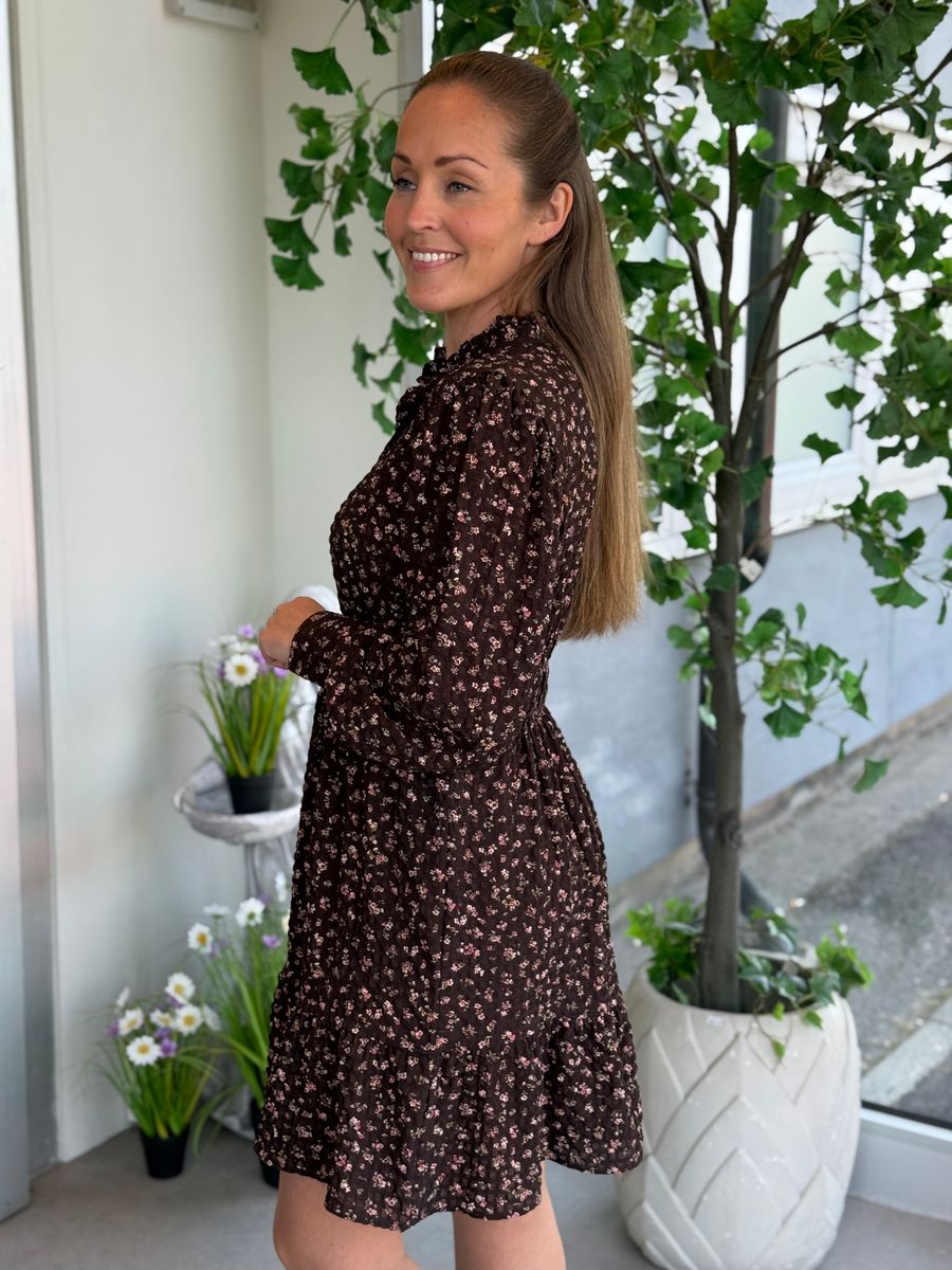 NOELLE KJOLE M/BLOMSTER - BRUN