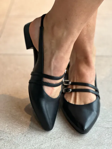 Bilde av PUMPS M/SLINGBACK - SORT