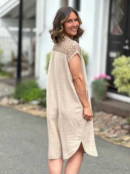 Hovedbilde LARRY LIN/VISCOSE KJOLE M/EMBRO - SAND