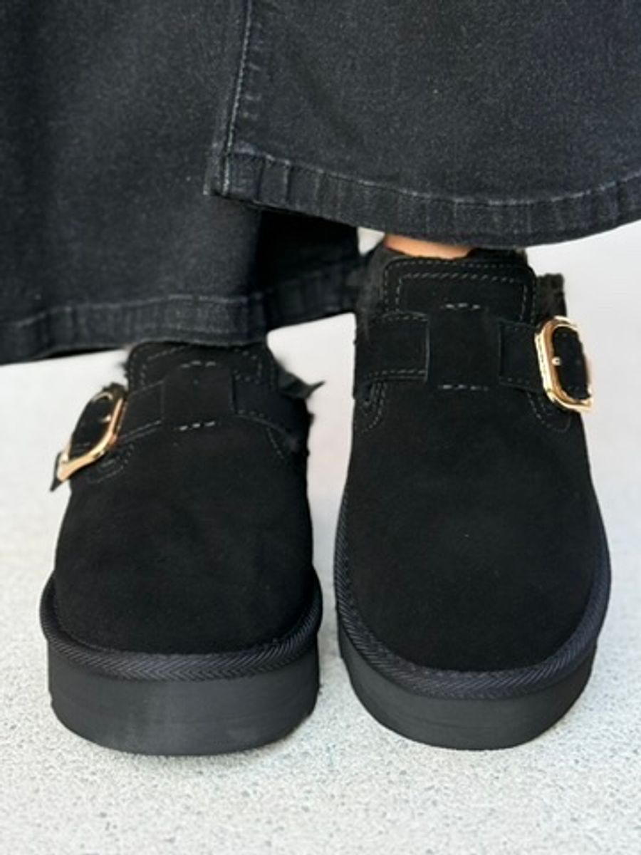 PLATFORM TØFFEL M/SPENNE - SORT