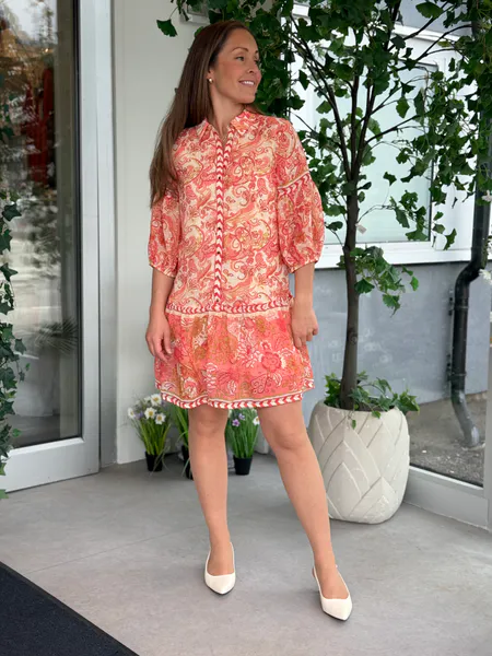 Hovedbilde PRAYA KJOLE - CORAL PRINT