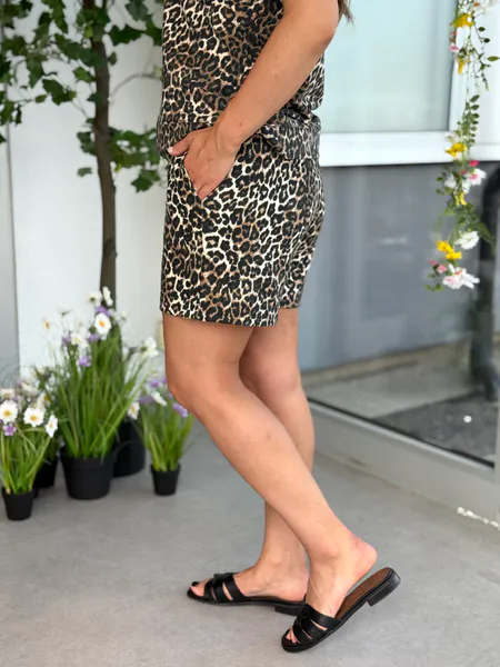 Hovedbilde KASSY SHORTS - LEOPARD