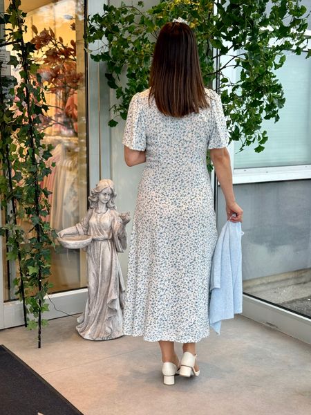 Hovedbilde ALBA MAXI KJOLE FLOWER - LYSBLÅ