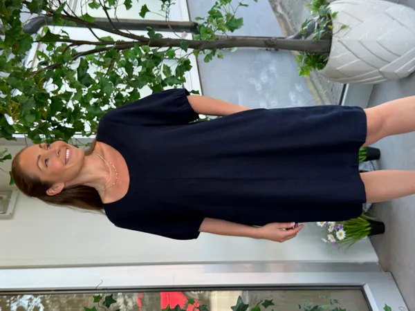 Hovedbilde LAVA KJOLE M/BALLONGERM - NAVY