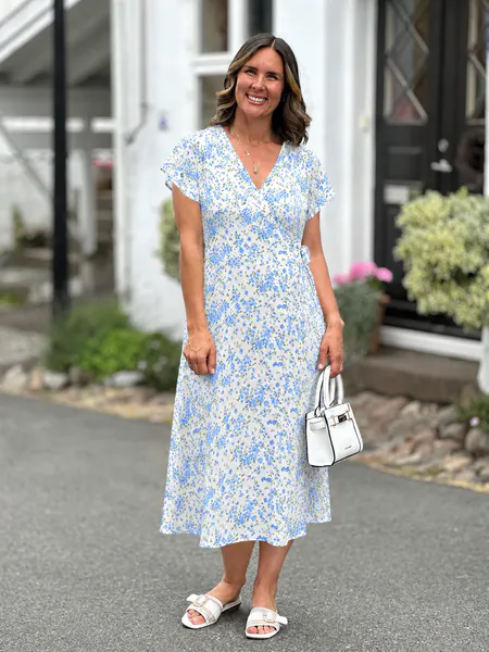 Hovedbilde LOVIE OMSLAGSKJOLE M/PRINT - CREAM/BLÅ
