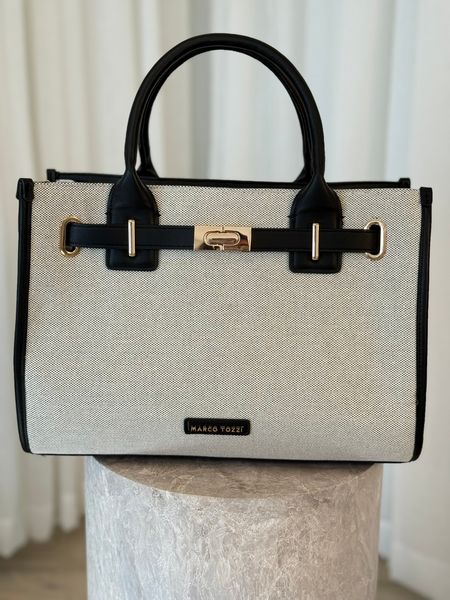 Hovedbilde VESKE M/ STRUKTUR - SORT/CREAM