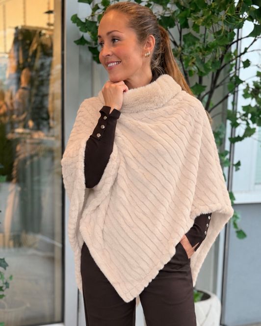 Hovedbilde CUT PONCHO FAKE FUR - CREAM