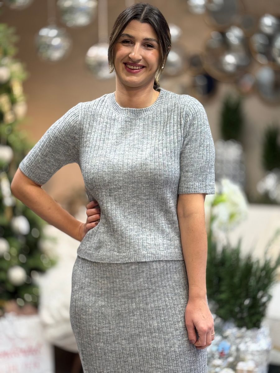 SALLY GENSER - GRÅ MELERT