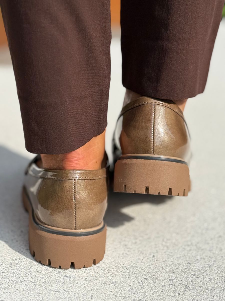 LOAFER GLOSSY - TAUPE 